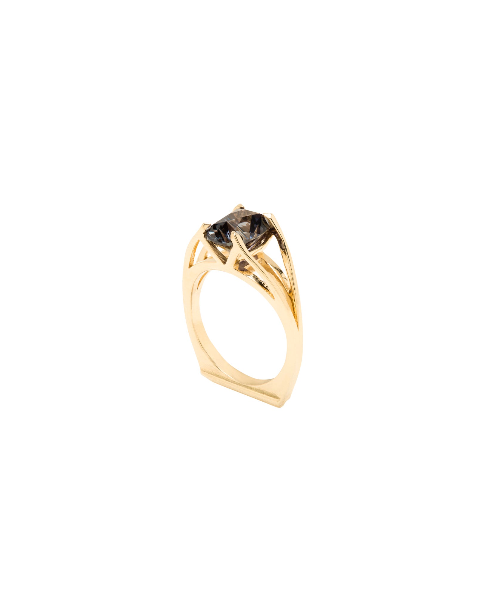 Centered Ring Yellow Gold